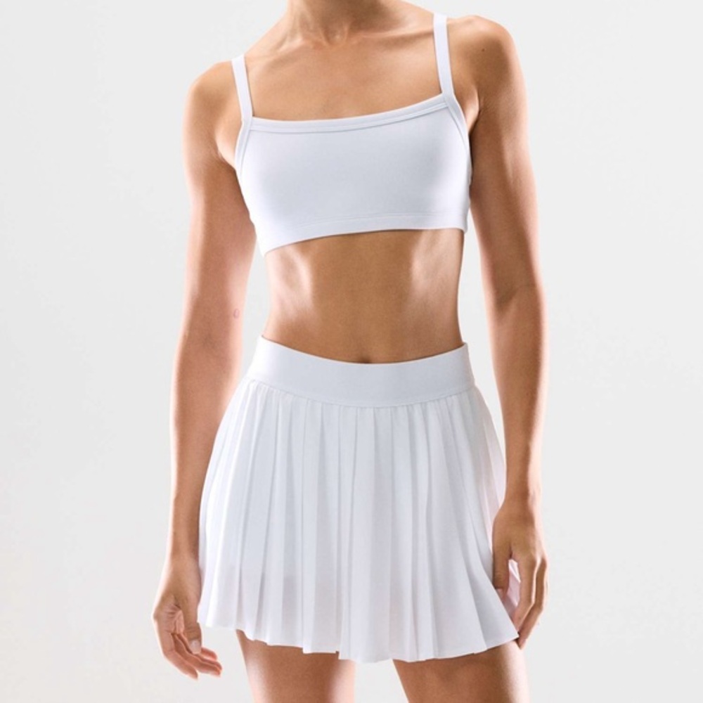 Aritzia White Pleated Mini Skirt